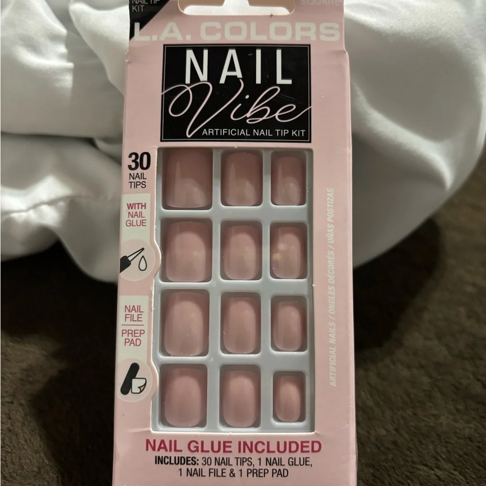 L.A. Colors Nail Tip Kit with Glue and File